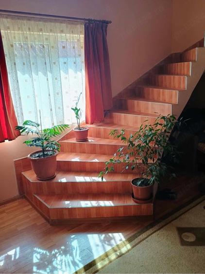 Casă cu Teren 300 Mp în Central