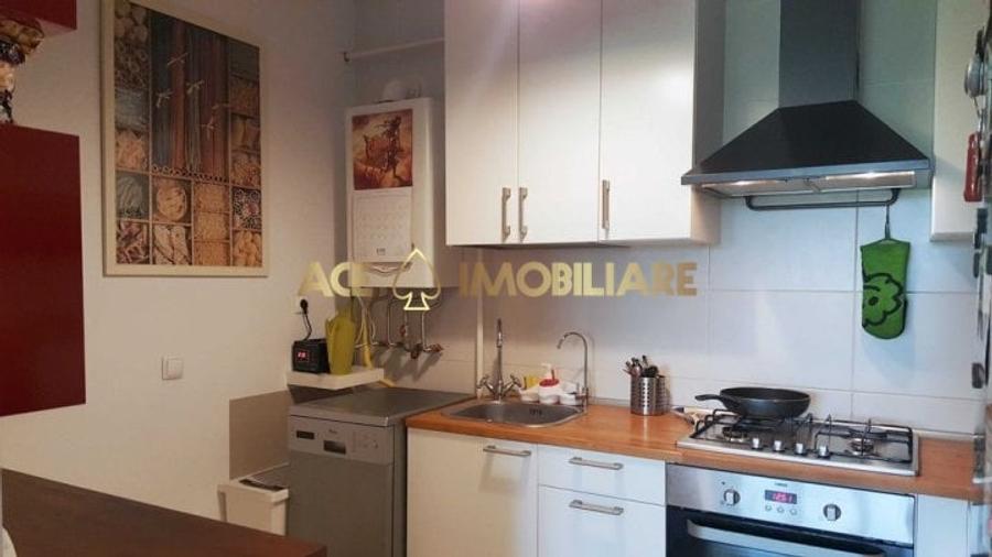 Apartament cu 2 camere decomandat, mobilat în Costin Georgian