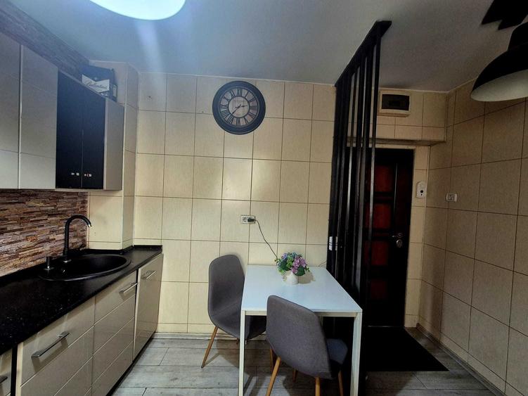 Apartament cu 2 camere semidecomandat în Obor
