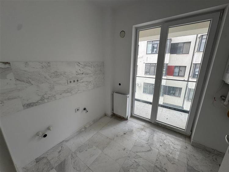 Apartament cu 2 camere decomandat în Drumul Taberei