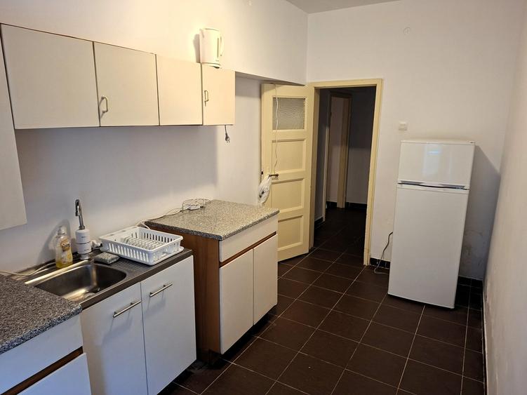 Apartament cu 2 camere decomandat în Cotroceni