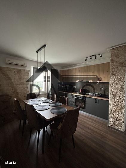 Apartament cu 3 camere decomandat în Criș