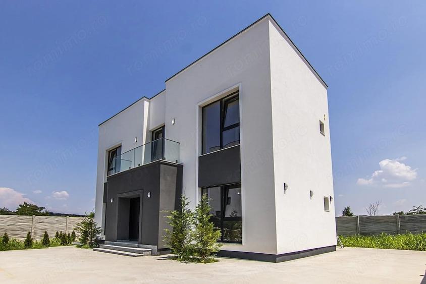 Casă cu 7 camere cu Teren 369 Mp în Ferme