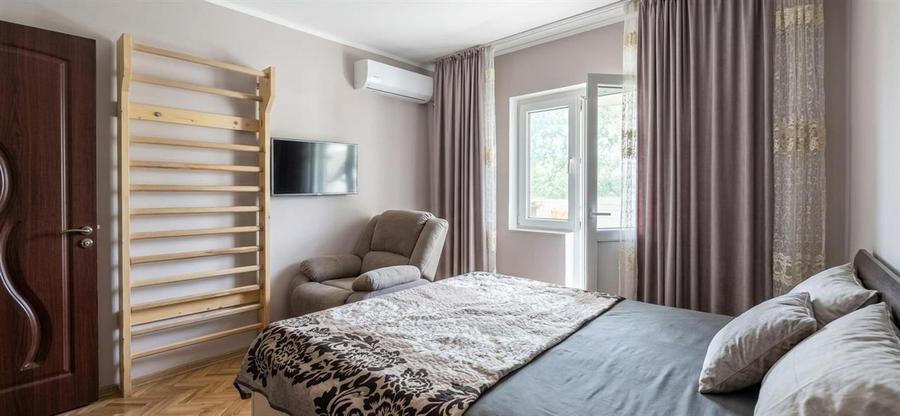 Apartament cu 3 camere decomandat în Decebal