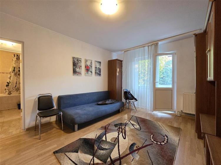 Apartament cu 2 camere semidecomandat în Tătărași
