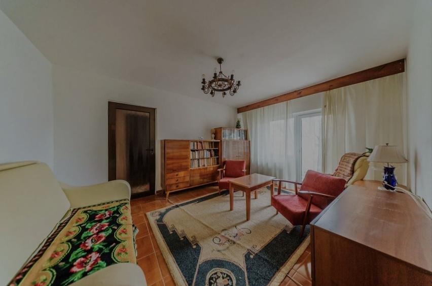 Apartament cu 2 camere semidecomandat în Micălaca