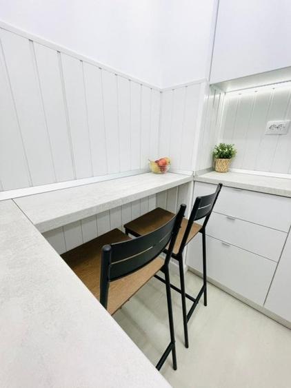 Apartament cu 2 camere semidecomandat în Regina Elisabeta