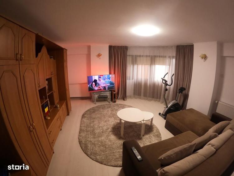 Apartament cu 2 camere decomandat în Uiești