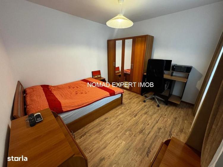 Casă cu 3 camere decomandat în Uiești
