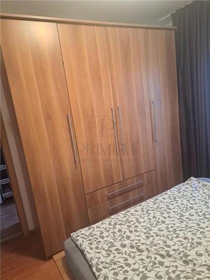 Apartament cu 3 camere decomandat în Lipovei