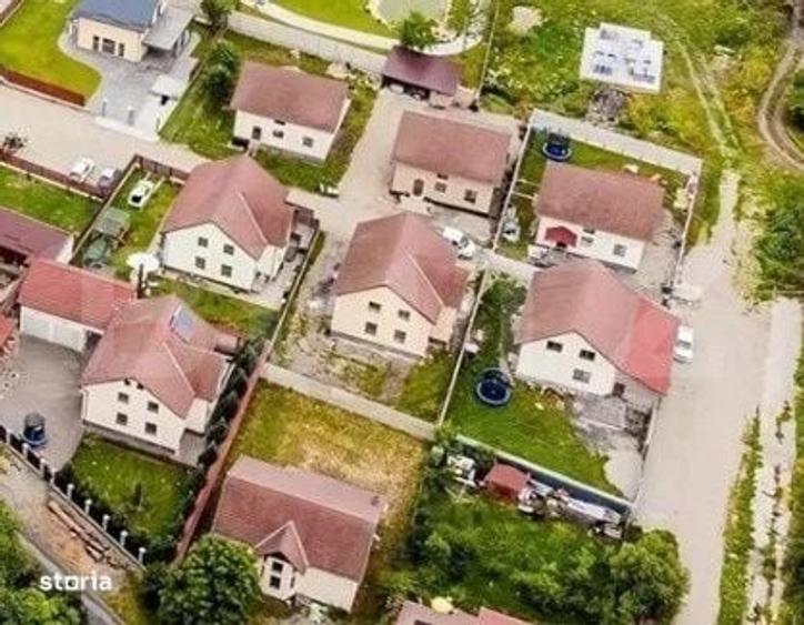 Casă cu 4 camere în Hălchiu