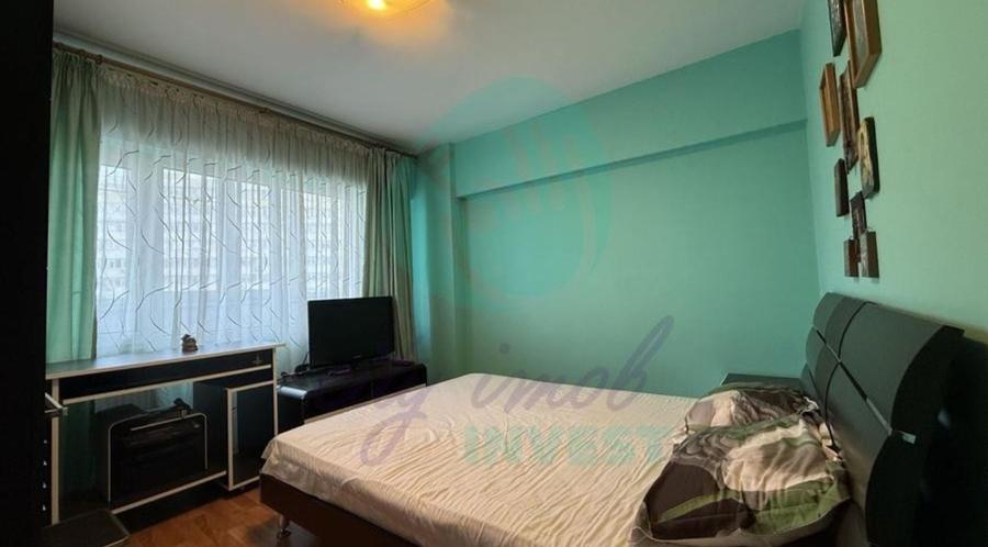 Apartament cu 3 camere decomandat în Obor