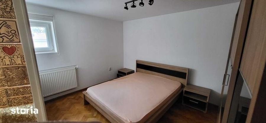 Apartament cu 3 camere semidecomandat în Ultracentral