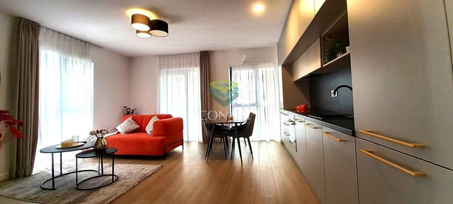 Apartament cu 3 camere semidecomandat în P-ta Presei Libere