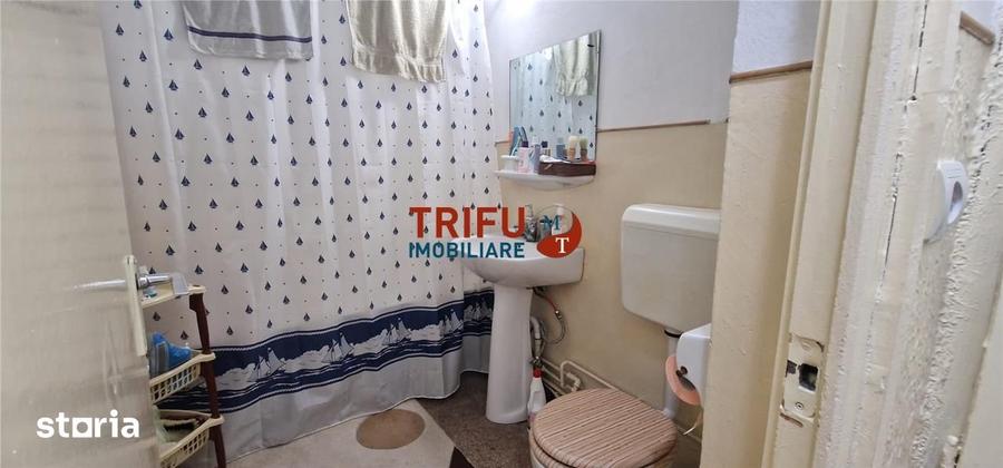 Apartament 2 camere decomandat de vanzare zona Cetate - 1