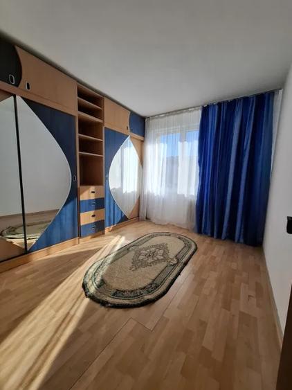 Apartament cu 2 camere decomandat în Ozana