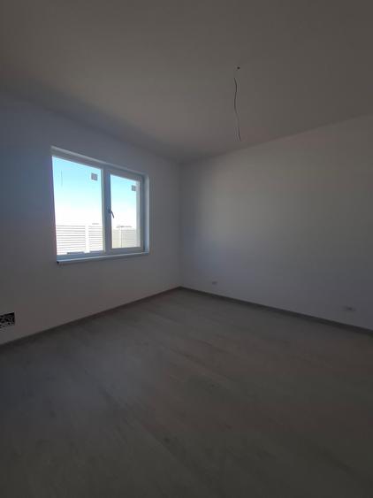Casă individuală cu 4 camere cu Teren 420 Mp în Domnești