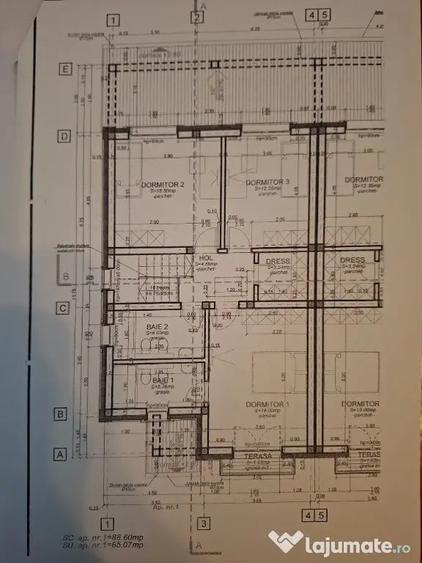 Apartament cu 5 camere decomandat în Dumbrăvița