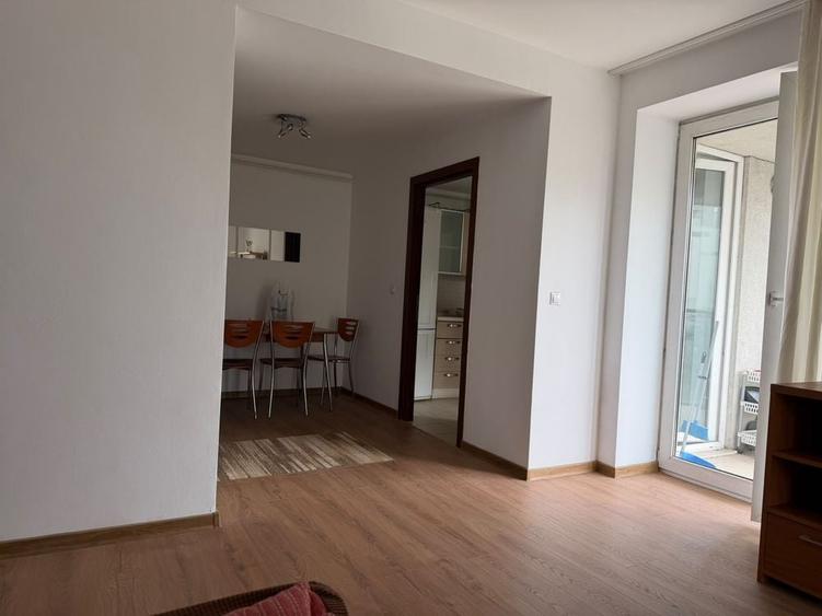 Apartament cu 2 camere semidecomandat în Central