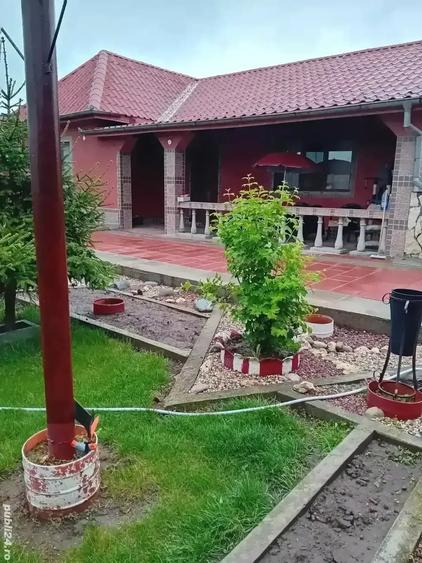 Casă cu 3 camere în Mihai Viteazu