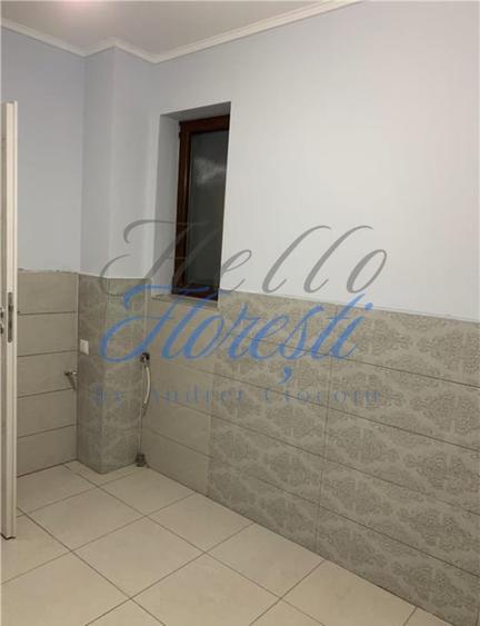 Apartament cu 4 camere decomandat în Central — fotografia 1