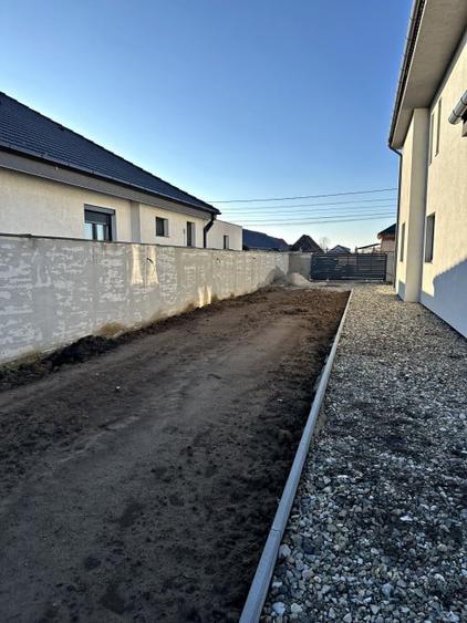Casă individuală cu 4 camere decomandat cu Canalizare în Nufărul