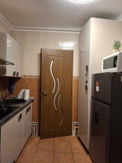 Apartament cu 2 camere semidecomandat în Ultracentral