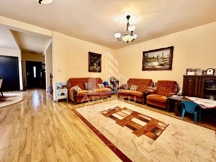 Duplex cu 4 camere cu Canalizare în Giroc