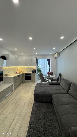 Apartament cu 3 camere decomandat în Ozana