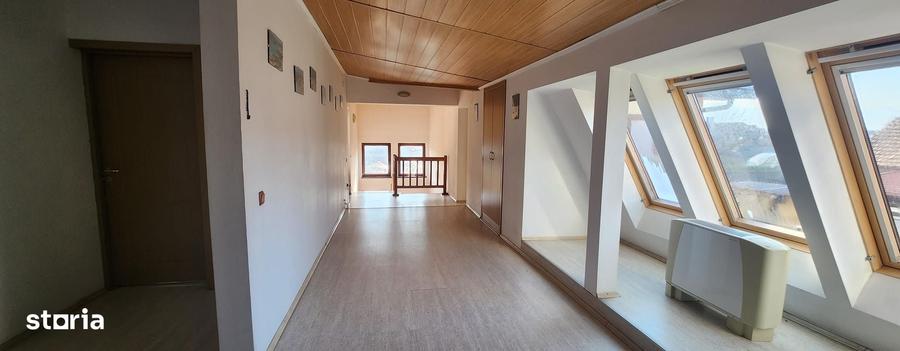 Casa in Ghimbav, S+P+M, 8 camere, suprafata utila 300 mp, teren 736 mp - 11