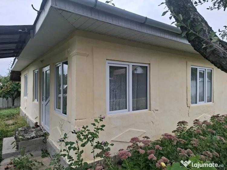 Casă cu 3 camere în Tansa