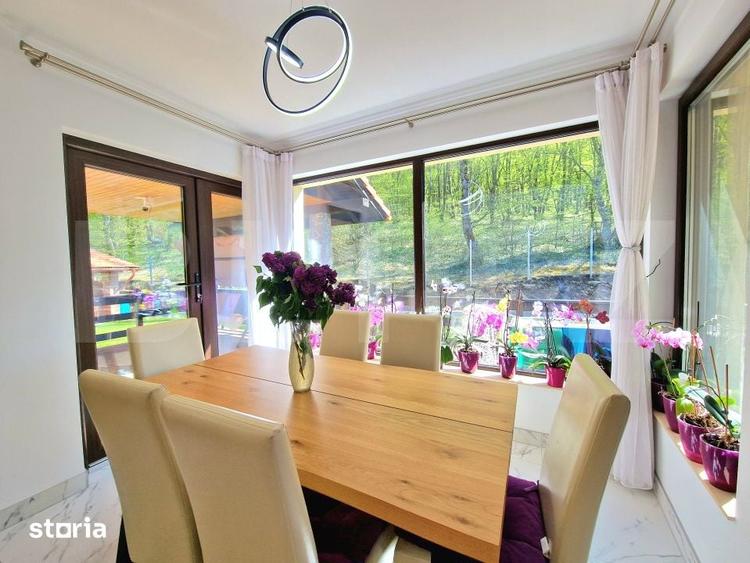 Casă cu 6 camere cu Teren 900 Mp în Gilău