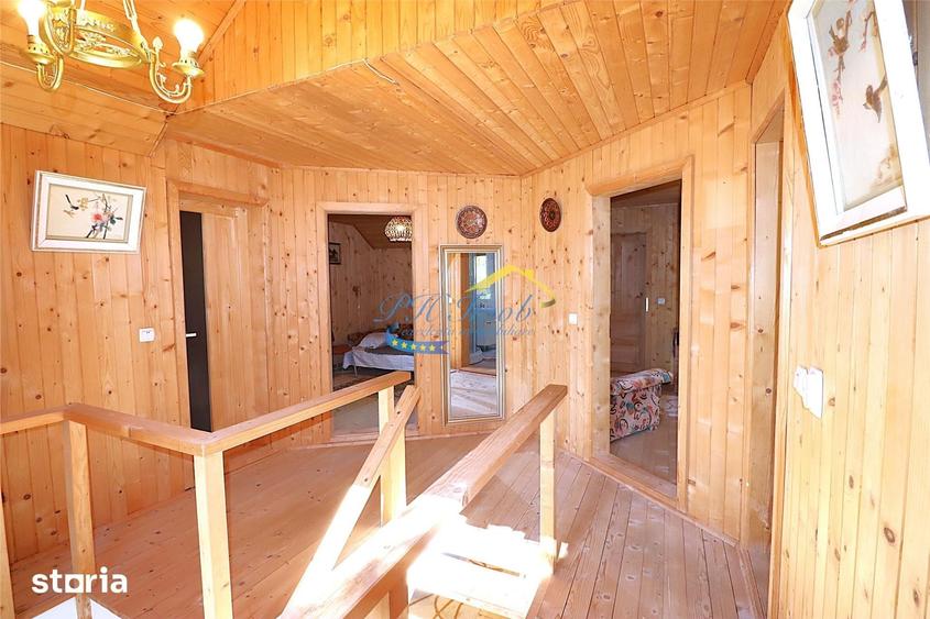 Casă cu 4 camere cu Teren 429 Mp în Central
