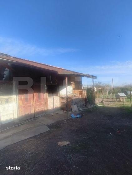 Casă cu 2 camere decomandat cu Teren 3825 Mp în Mihai Viteazu