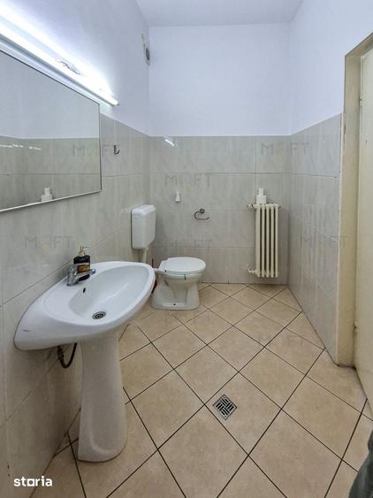 Casă individuală cu 5 camere cu Canalizare în Dorobanți