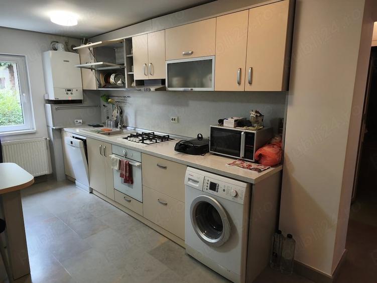 Apartament cu 2 camere decomandat în Zorilor