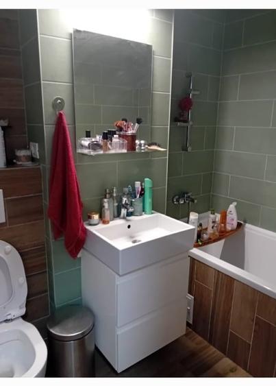 Apartament cu 3 camere decomandat în Circumvalațiunii