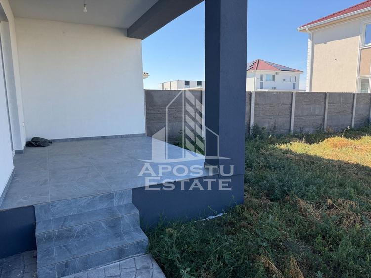 Duplex cu 4 camere cu Canalizare în Remetea Mare