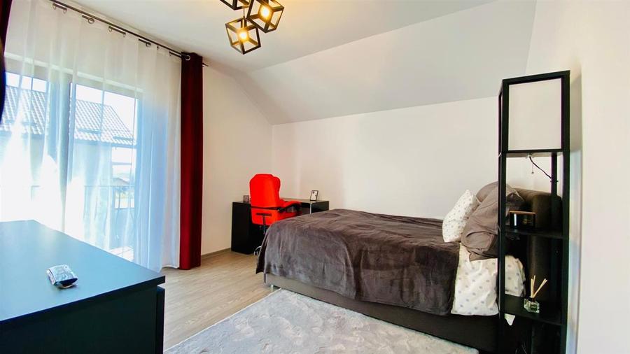 Duplex cu 4 camere cu Teren 173 Mp în Cug
