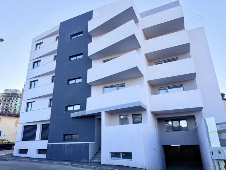 Apartament cu 3 camere decomandat în Doamna Ghica