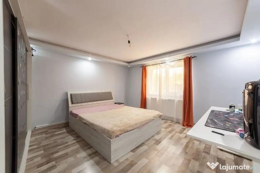 Casa renovata 2022, 3 camere, 1034 mp teren, incalzir... - 3
