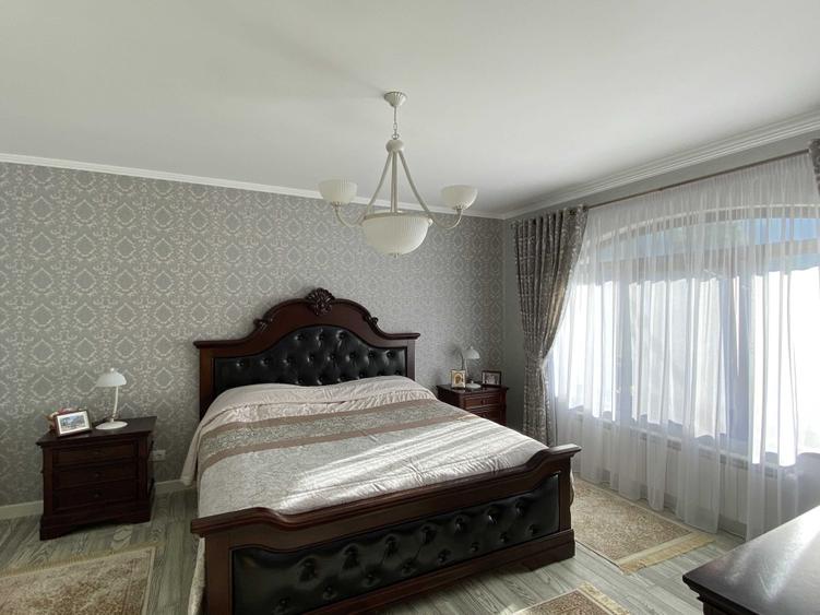 Casă cu 4 camere în Lepșa