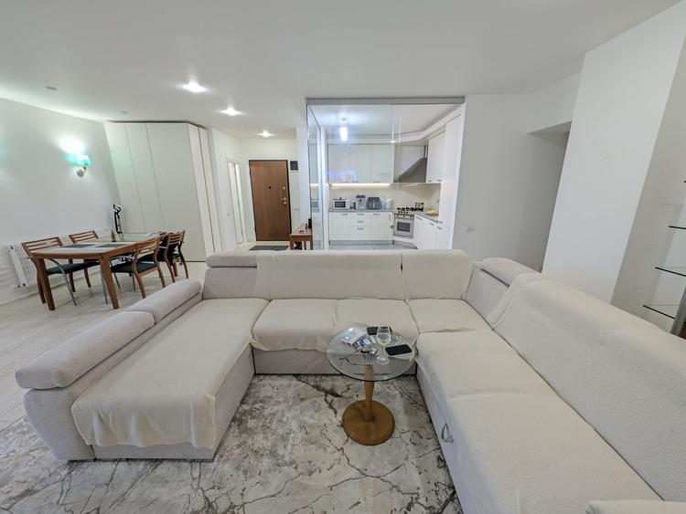 Apartament cu 4 camere, mobilat în Voluntari