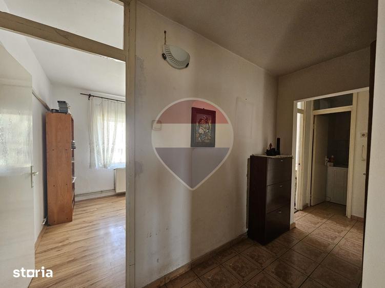 Apartament cu 7 camere în Central