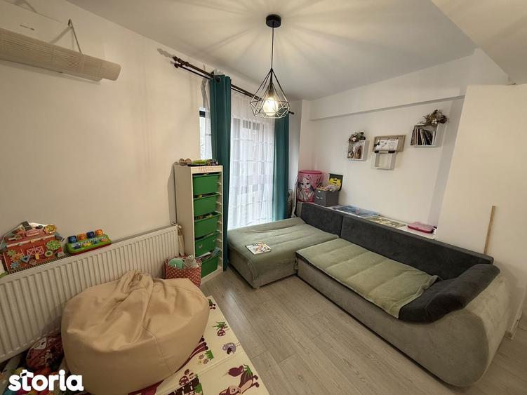 Apartament cu 2 camere semidecomandat în Valu lui Traian