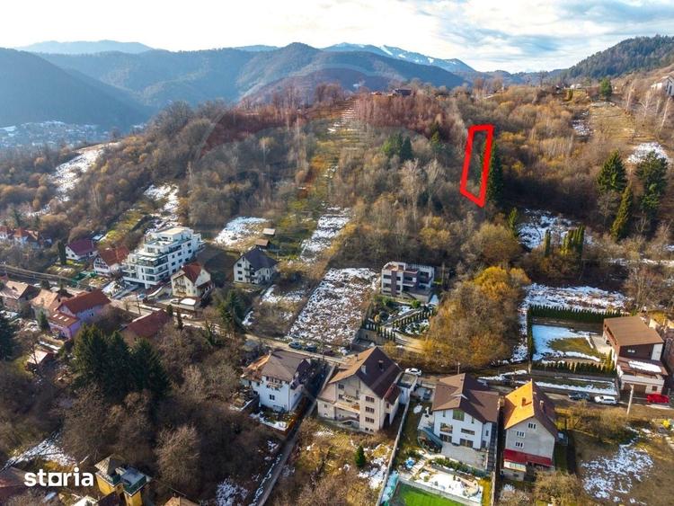 Teren de 2710 mp, în Schei