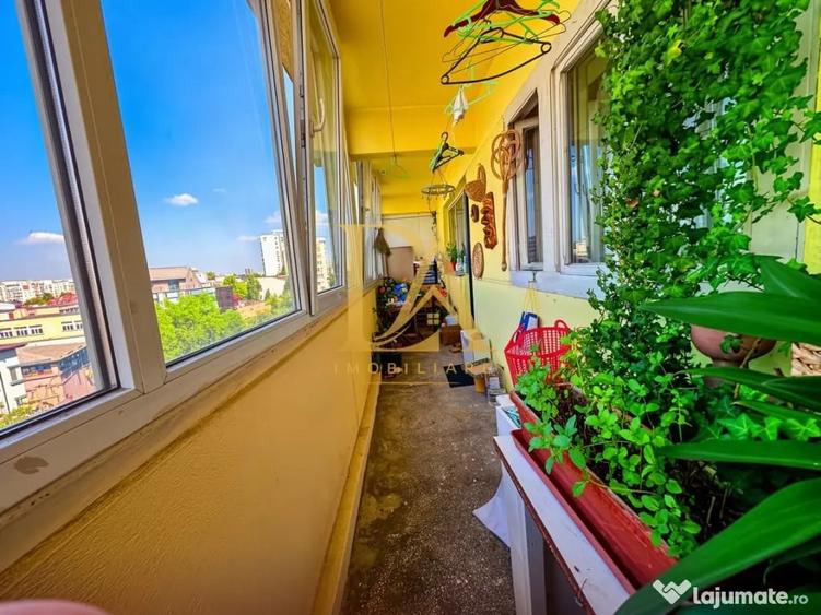 Apartament cu 3 camere decomandat în Titulescu