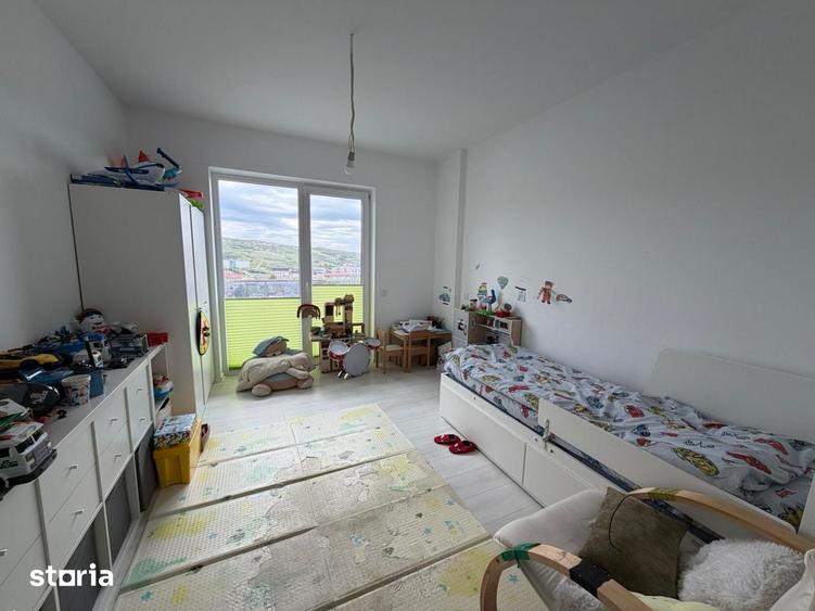 Apartament cu 4 camere în Iris