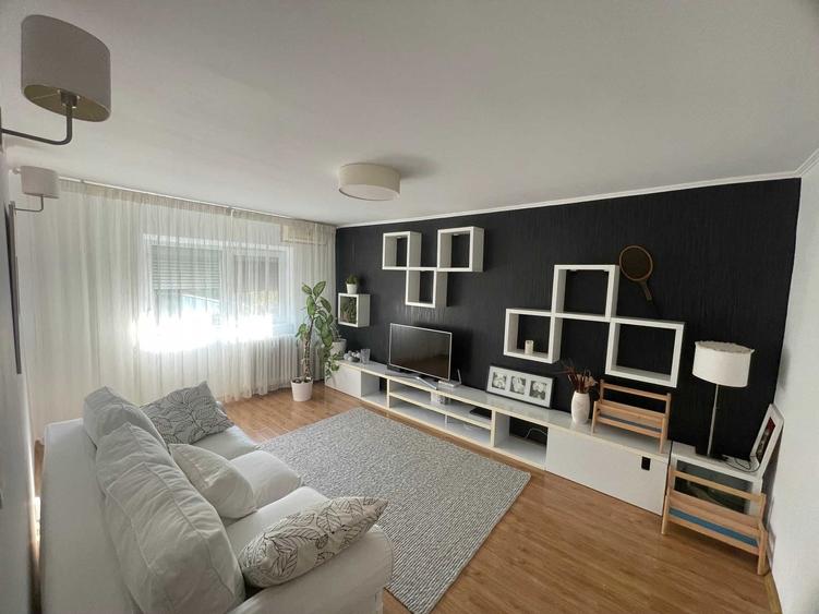 Apartament cu 2 camere decomandat în Crângași