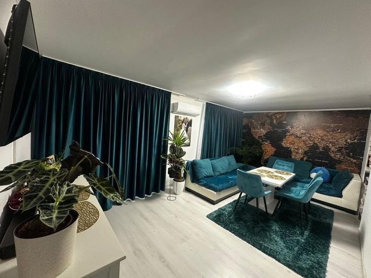 Apartament cu 2 camere decomandat în Central